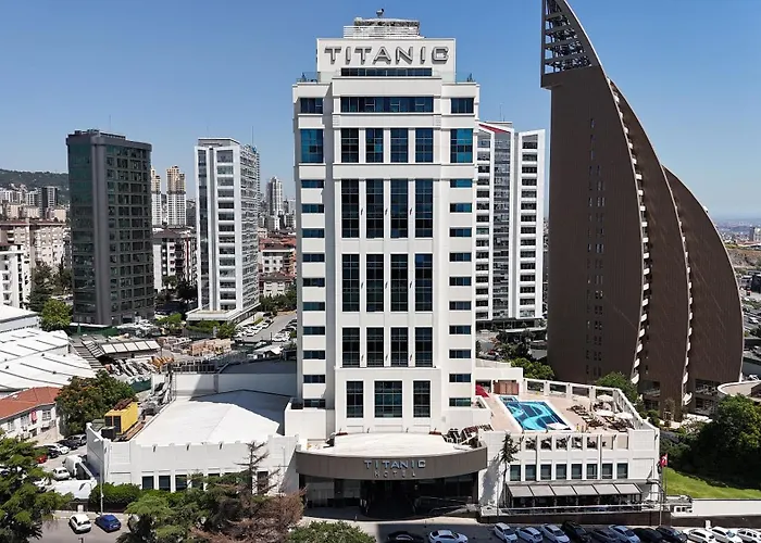 Titanic Business KartalSpa Hotel